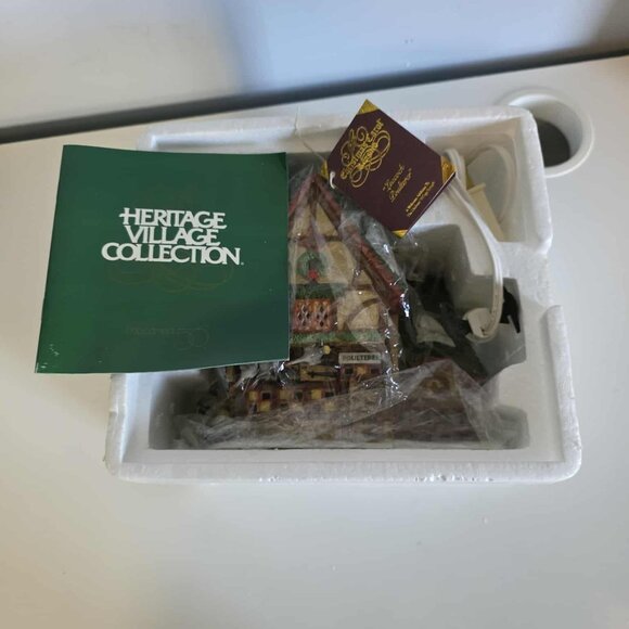 EUC Dept 56 Dickens Village Series "Leacock Poulterer" Vintage 1997 - Picture 8 of 11